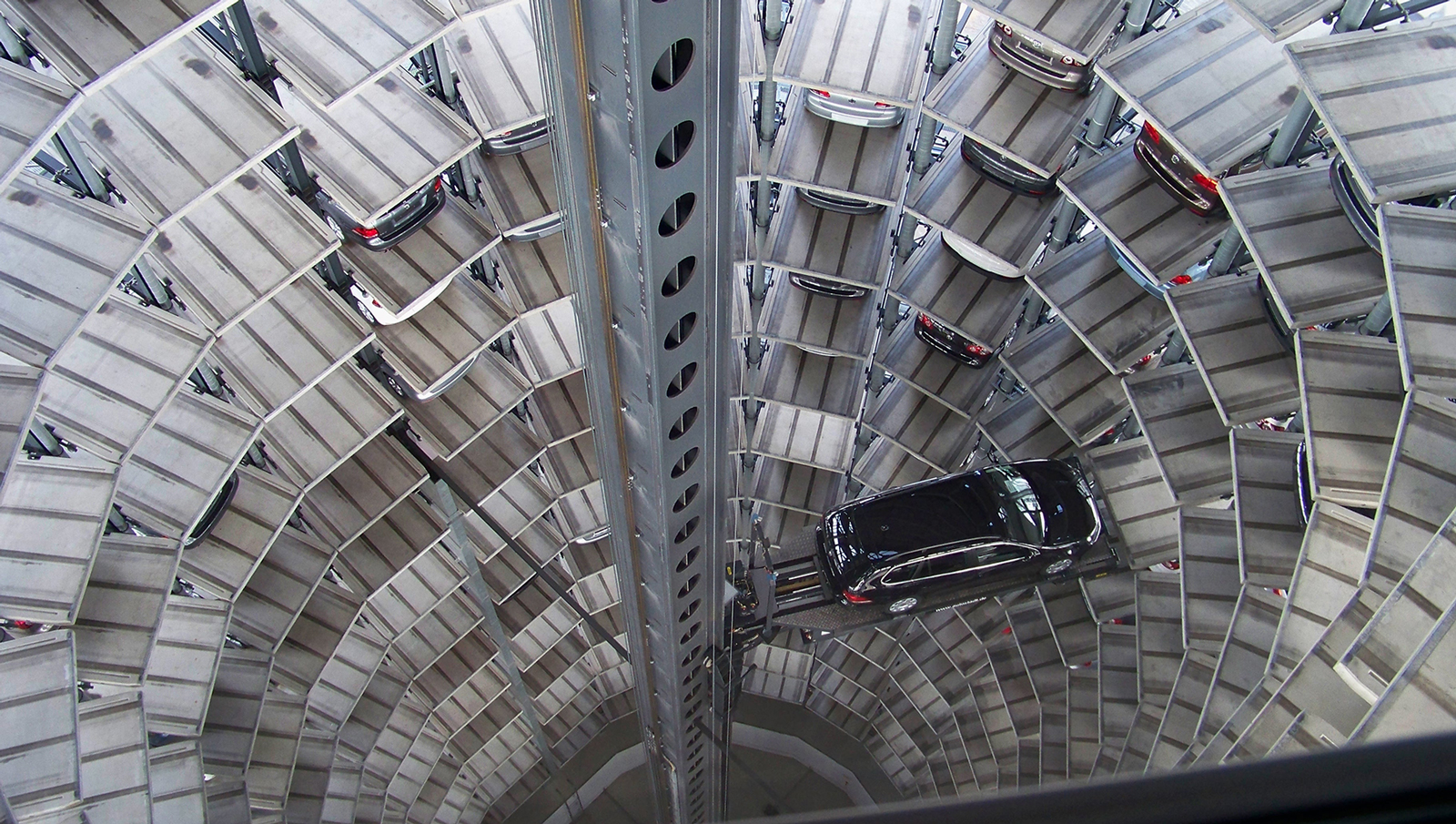 car-tower-autostadt